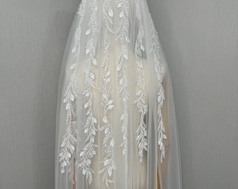 Wedding veil, beaded lace, beads, pearls