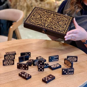 Dominó de resina de pedra acrílica e joias, jogo de mesa, jogo de noite em família, conjunto de dominó clássico, jogo de mesa estilizado, presente exclusivo para a família