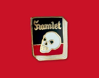 Book Pin: Hamlet