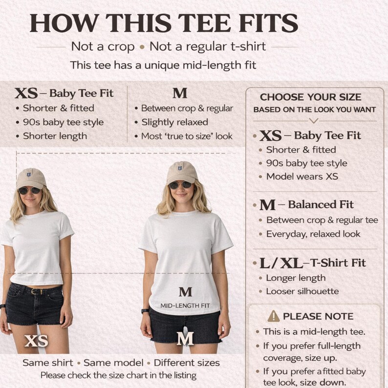Peut inclure: Guide des tailles pour un t-shirt blanc, avec le texte "HOW THIS TEE FITS". Le tableau d&eacute;taille l'ajustement en tailles XS et M, avec des descriptions telles que "Plus court et ajust&eacute;" et "Entre crop et r&eacute;gulier". Le tableau comprend &eacute;galement le texte "CHOISISSEZ VOTRE TAILLE EN FONCTION DU LOOK SOUHAIT&Eacute;".
