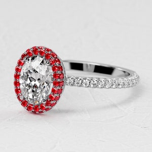 1,5 karaat ovale Lab Diamond Ring / 3D Pave verlovingsring / luxe witgouden ring / dubbele Halo Ruby / verborgen Halo afbeelding 1