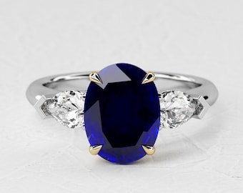 3 karaat ovale vorm natuurlijke blauwe saffier / drie stenen ring / tweekleurige verlovingsring / peer Lab Grown Diamond / 14k wit en geel goud