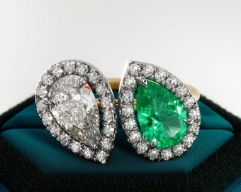 3 Carat Pear Cut Toi et Moi Lab Grown Diamond and Emerald Halo Ring
