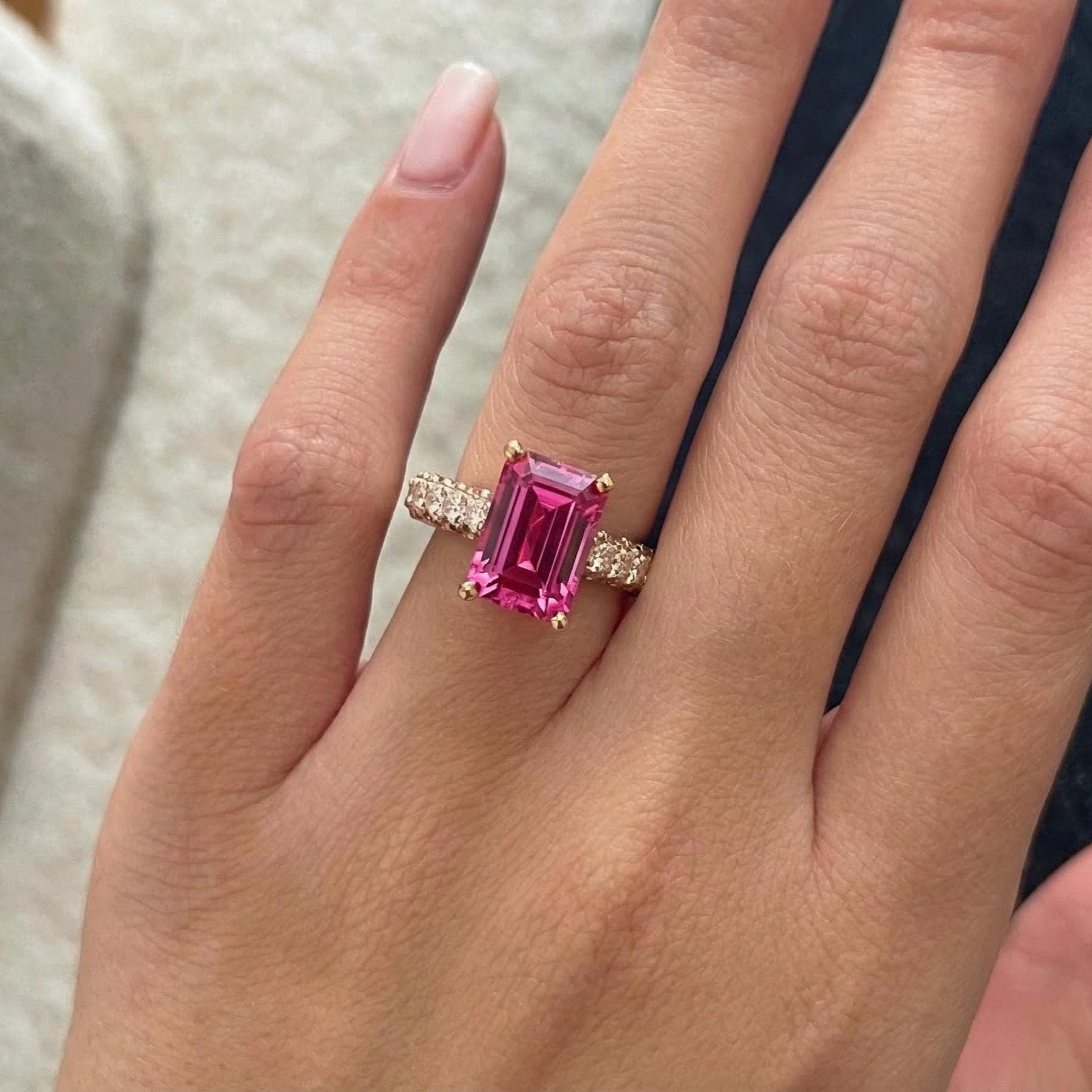 指輪・リング Pink sapphire 5 Carat Emerald Cut Lab Grown Pink Sapphire Engagement Ring