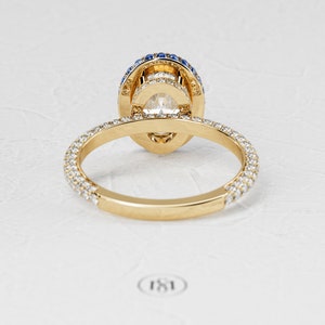 1,5 karaat ovale Lab Diamond Ring / 3D Pave verlovingsring / luxe witgouden ring / dubbele Halo blauwe saffier / verborgen Halo afbeelding 10