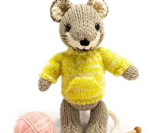 Mouse with Pullover Knitting Pattern