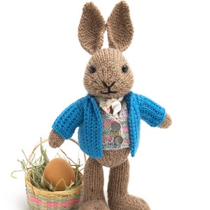 Well-dressed Bunny Knitting Pattern