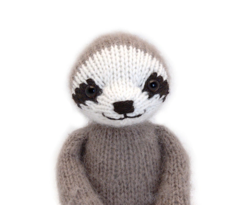 Three-Toed Sloth Knitting Pattern image 2