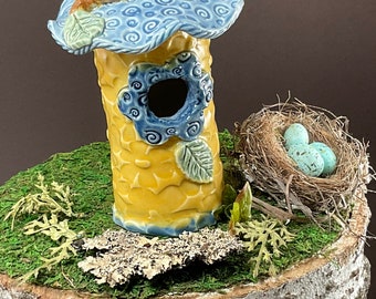 Beautiful Pottery Birdhouse Yellow Daisy Pattern by Sweetpea Cottage Free shipping