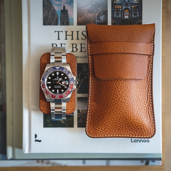 Handmade leather watchpouch