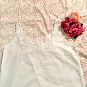 Vintage 1920s nightgown / embroidered white cotton / handmade / Made in France