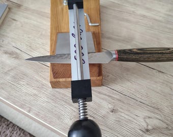 Handmade Oak Knife Sharpener: Adjustable Angle, Aluminum Oxide Stones