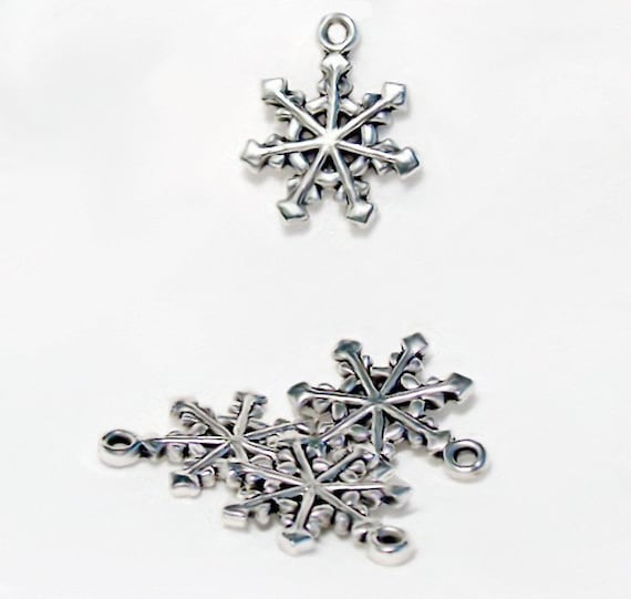 Lacy Snowflakes- silver pewter charms- designer charms- jewelry findings- jewelry supplies- snowflake pendant- snowflake charms