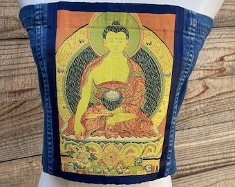 Ręcznie robiony gorset w stylu gorsetu, krótki top ozdobiony wstążką i satynowym Buddą, strój festiwalowy w stylu boho chic - slow fashion