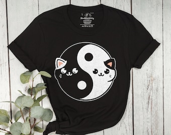 T-shirt chat Yin Yang / cadeau Yin Yang pour amoureux des chats / t-shirt chats mignons / doux chatons cadeau esthétique Kawaii Unique, chemise Yin Yang, t-shirt amoureux des chats