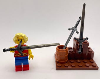 Espada larga de minifigura de metal, compatible con todas las minifiguras, regalo de aniversario para él, regalo de novio para hombres