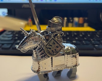 Armadura de caballo artesanal de metal macizo / Placa para caballo de mini caballero, accesorio de exhibición de fantasía medieval / Mejora coleccionable cromada para minifigura