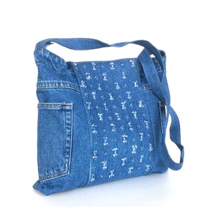 Grand sac à bandoulière, sac en jean bleu recyclé, grand cartable en denim, sac cross over pour homme, sac cross over pour femme, sac de voyage végétalien