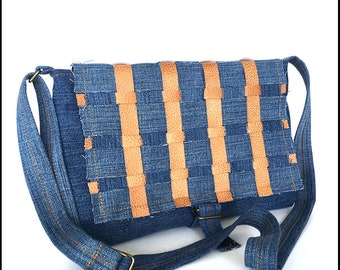 Denim messenger bag, Recycled jean purse, Blue crossbody bag,Jean messenger, Denim side bag, Girls gift,Vegan messenger bag,Cross over purse