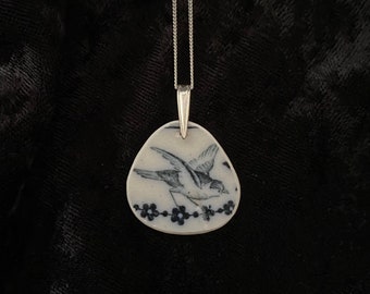 Beautiful Victorian bird ceramic sherd necklace