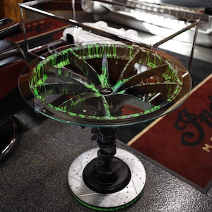 McLaren 720s Wheel Table