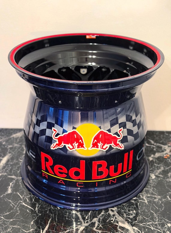 Max Verstappen 2025 F1 Wheel Table