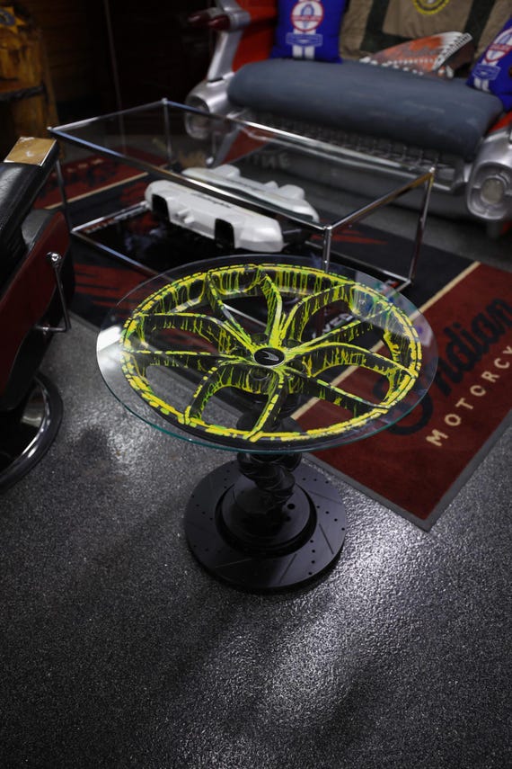 McLaren 720s Wheel Table