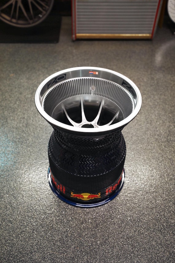 Max Verstappen F1 Wheel Table