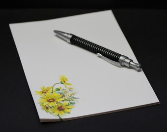 Yellow Daisies, stationery set, 5.5 x 8.5, letter writing set, handwritten letters, 30 pieces, lined, unlined, snail mail, yellow flowers