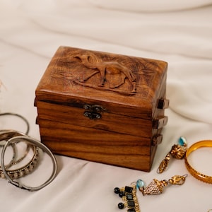 3-warstwowy drewniany organizer na biżuterię ze składanymi przegródkami, pudełko do przechowywania pierścionków, bransoletek, kolczyków, prezent boho dla mamy i miłośników zwierząt