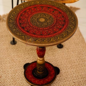 Mesa portátil multiusos: funciona como mesa de centro, mesa de refrigerios o pieza decorativa para salas de estar, dormitorios o patios.