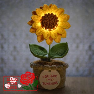 Crochet Sunflower, Personalized Handmade Sunflower Light in Pot, Crochet Plant Decor, Lovely Birth Gift, Gifts for Her, Mom Gift