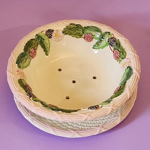 Vintage FG fruit barbotine drainer and dish