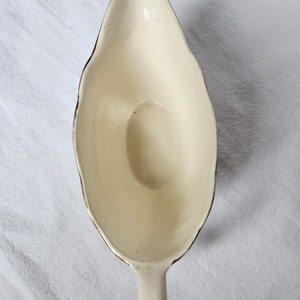 Old sauceboat in opaque porcelain from the French manufacturer Digoin Sarreguemines. Turenne model. image 9