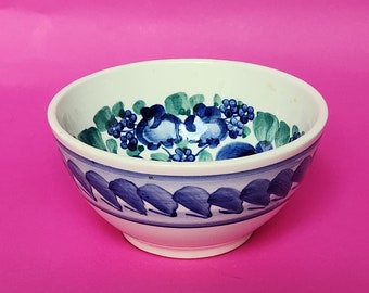Hand painted ceramic bowl. From the Polish factory Fajans. 1970s.