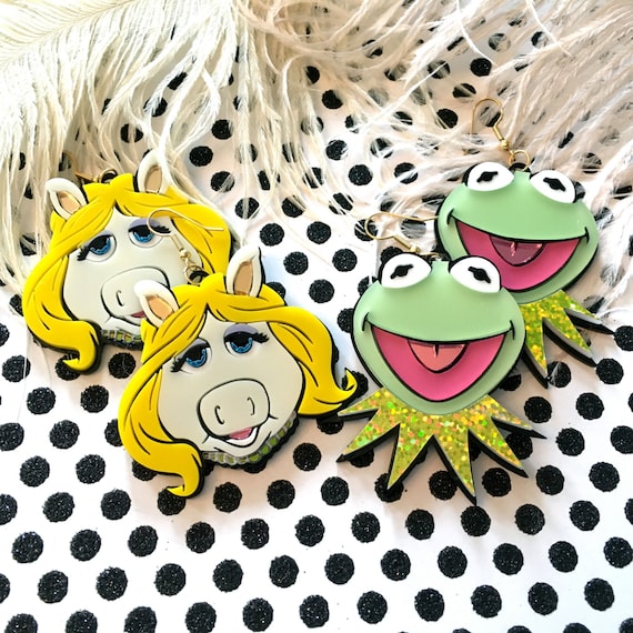 ミス・ピギーとカーミットのレーザーカットイヤリング - Etsy 日本 ミス・ピギーとカーミットのレーザーカットイヤリング - Etsy 日本