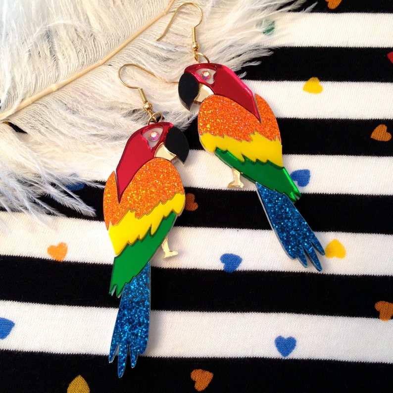 WEVENI Fun Parrot Earrings - Acrylic Dangle Tropical Bird & Margarita Glass Jewelry