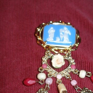 PIN BROOCH Beautiful Vintage cabochon  angel Gabriel says Mary pregnant with Jesus - modern view  trashionteam WWWG  FunkyAlternativeJewelry