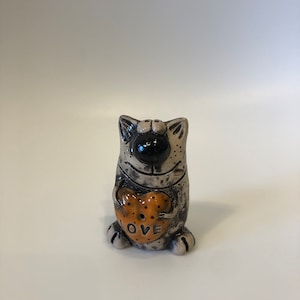 Handmade ceramic cat figurine, colorful and vibrant cat sculpture, great for decoration and gift. Sculpture of animals, pets