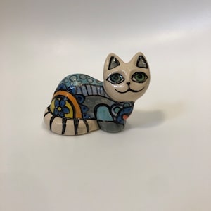 Handmade ceramic cat figurine, colorful and vibrant cat sculpture, great for decoration and gift. Sculpture of animals, pets