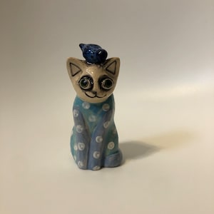 Handmade ceramic cat figurine, colorful and vibrant cat sculpture, great for decoration and gift. Sculpture of animals, pets
