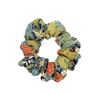 Coletero de kimono de seda floral, Shushu japonés ecológico reciclado para el cabello