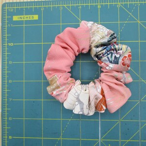 Kawaii Pink Floral Simple Handmade Vintage Silk Kimono Scrunchie immagine 6