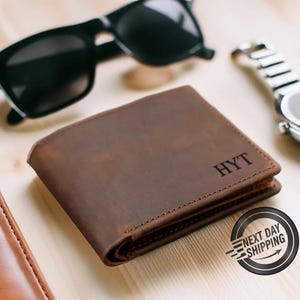 Personalized Handmade Leather Mens Wallet, Engraved Gift for Anniversary, Graduation, Dad, Boyfriend, Him, Husband, Father, Handwriting