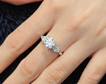 2ct Round Brilliant E VS1 Lab Grown Diamond Ring IGI Certificate / 18K White Gold / Pear and Round Shape 3 Stone Ring / Trilogy Ring