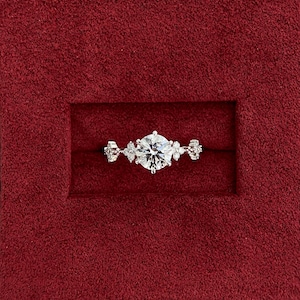 1.0 Carat IGI Certified E Color VS1 Clarity Round EX Cut Lab Grown Diamond Engagement Ring Side Round 18k white Gold