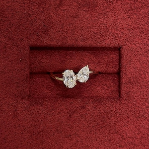 Oval and Pear Toi et Moi Lab Grown Diamond Ring / Oval Cut and Pear Cut / Toi et Moi Engagement Ring / 0.5 CT Pear & 0.5 CT Oval