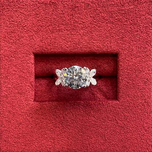 2.2 Carat D Color VS1 Clarity IGI Certified Round Ideal Cut Lab Grown Diamond  Engagement Ring 14k White Gold Side Butterfly  halo ring