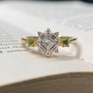 2 CT Asscher Cut Lab Diamant Ring: 18k Gold Grüner Stein Jubiläumsring