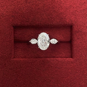 1.5 Carat E Color VS1 Clarity ice Oval cut Lab Grown Diamond / Three Stone Ring Diamond Engagement Ring Side Marquise Diamond 18k White Gold